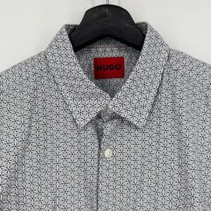 Hugo Boss Men Casual Slim Fit Geometric Print Button Down Shirt Medium
